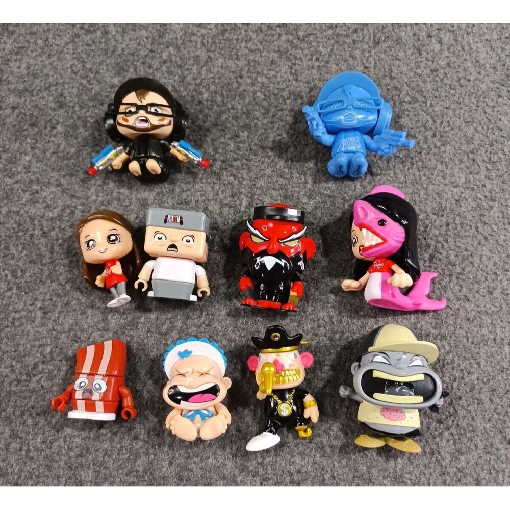 Bonkers FGTeeV Lot of 10 Mini Figures Derby Bacon Great White Lexi + More